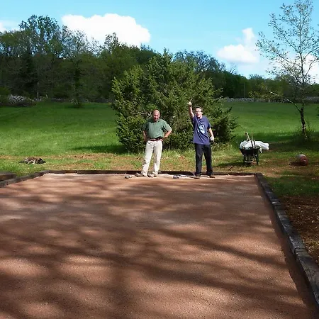 Дом отдыха De Combarel *