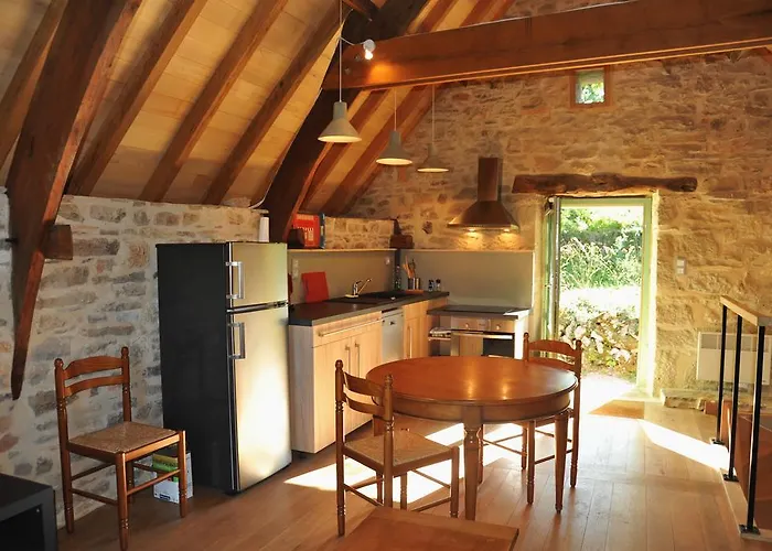 De Combarel Nyaraló