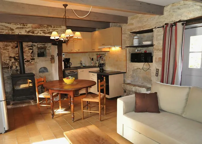 De Combarel Nyaraló