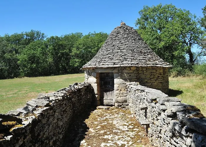 Dom wakacyjny De Combarel *